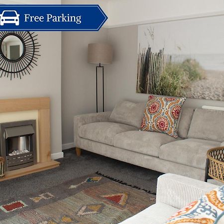 Cosy 3Bed Bungalow In West Kirby, Free Parking Frankby Bagian luar foto